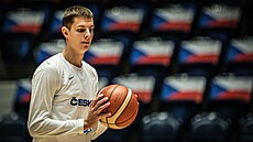 Richard Bálint p�ed zápasem kvalifikace na EuroBasket proti Nizozemsku.