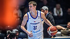 Richard Bálint b�hem utkání kvalifikace na EuroBasket proti Nizozemsku.