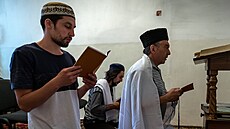 Krym�tí karaitové, �lenové etnické skupiny pocházející z turkicky mluvících...
