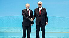 Ruský diktátor Vladimir Putin p�ijel na dvoudenní náv�t�vu do Kazachstánu....