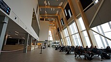 Odletová hala nového leti�t� v grónském Nuuku. Zem� chce nyní p�ilákat více...