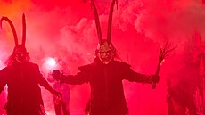 Jeden z nejv�t�ích pr�vod� takzvaných Krampus� hostil  rakouský Schladming....