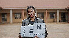 Ugandská zdravotní sestra Irene Kyogonza na dvo�e soukromé internátní �koly...