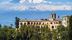 V sicilské Taormin� se natá�elo mnoho scén oblíbeného seriálu Bílý Lotus 2.