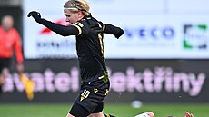 Ostravský Matj ín se probíjí pes jabloneckého Martina Cedidlu v ligovém...