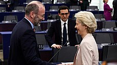 éfka Evropské Komise Ursula von der Leyenová a lídr nejvtí frakce Evropské...