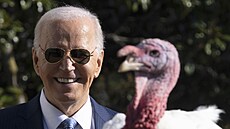 Joe Biden naposledy ve své funkci omilostnil dva krocany, které tak u�et�il...
