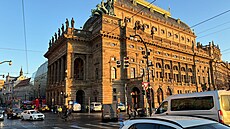 Hasiči zasahují při požáru v Národním divadle. (26. listopad 2024)