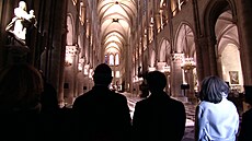 Katedrála Notre Dame je jako nová, prohlédl si ji prezident Macron