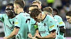 Slávistický Mojmír Chytil se raduje z prom�n�né penalty v utkání s Bud�jovicemi.