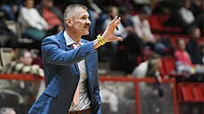 Chomutovský kou� Pavel Stan�k.