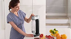 Dárky, které osv�í i zah�ejí.