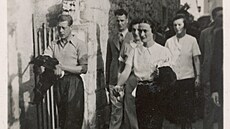 Se stále vdanou Wallis jezdil princ na dovolené. Snímek z náv�t�vy ostrova Rab...