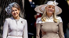 I sako m��ete doladit k dlouhé sukni, pokud jej po vzoru královny Mary...