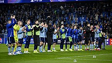 D�kova�ka hrá�� Slovanu Bratislava po proh�e s AC Milán.