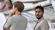 Sportovní �editel Theo Gebre Selassie (vpravo) a trenér Radoslav Ková� na...