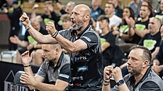 Tomá Demek (uprosted) me být zatím s výkony svých svenc z...