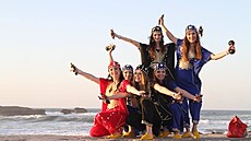 Tane�ní skupina Sahar se zam��uje na orientální tance a folklor severní Afriky...