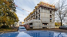 Investor pod tlakem nespokojených reakcí sní�il vý�ku bytového domu na...