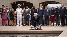 U vále�ného památníku v Austrálii prezident Petr Pavel polo�il v�nec. (27....