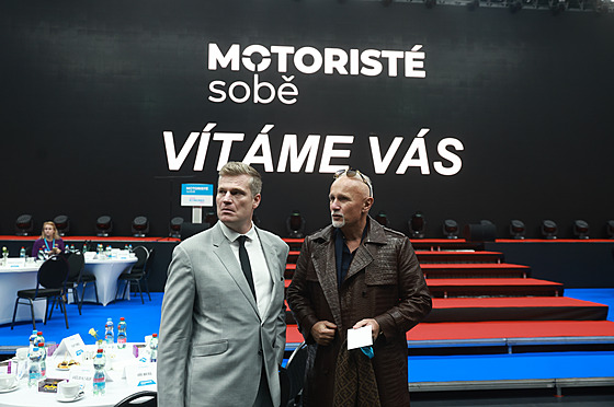 Europoslanec Filip Turek na kongresu strany Motoristé sob� (7. prosinec 2024)