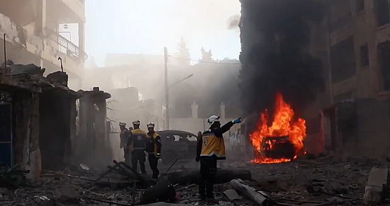 Pi leteckých úderech zemelo v Sýrii pes 25 lidí. Povstalci drí velkou ást...