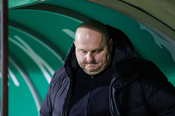 Kou� Bohemians Jaroslav Veselý je nespokojený s vývojem utkání.