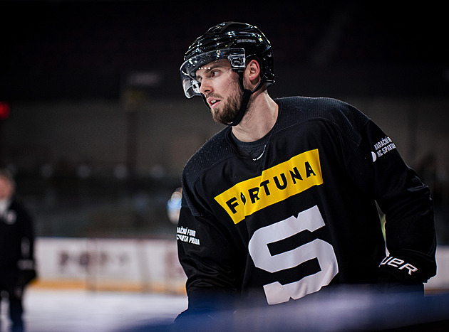 Teď už žádné trápení. Po nezdarech na MS začal špatně i v play off, nyní Špaček válí