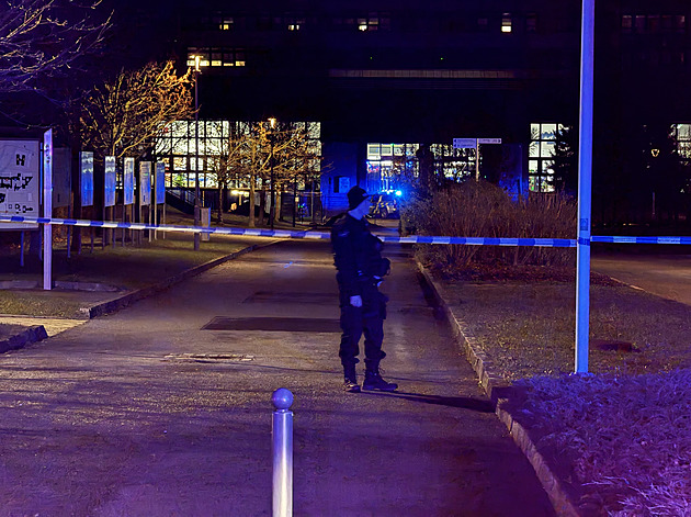 Za poplach na univerzitě můžou dva studenti. Policie už je obvinila