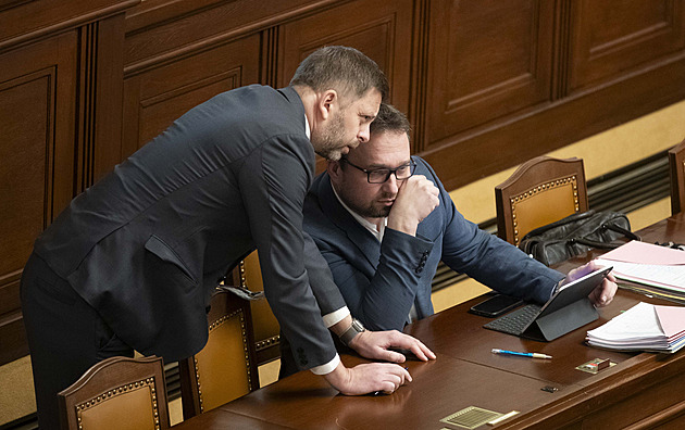 Poslanci rozhodují o delší ochraně uprchlíků z Ukrajiny před válkou