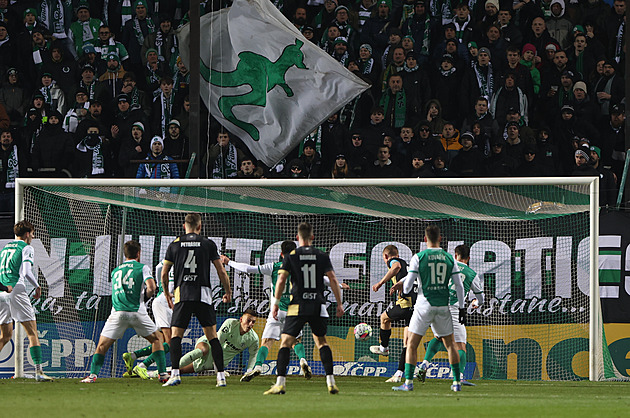 Bohemians - Hradec 0:3, dominantní výkon, pomohly góly ze standardek