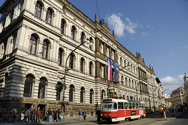 Budova Akademie vd R v Praze (2008)