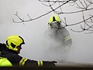 Hasii v Kladn zasahuj u poru budovy v bvalm arelu Poldi v Husk ulici....