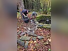 Spolek obnovil ka�nu a zvelebil m�sto, kde st�val z�mek Debrn�k