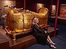 Novin��sk� prohl�dka v�stavy Tutanchamon v Pra�sk�m veletr�n�m are�lu. Hrobka a...