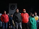 Zam�stnanci Volkswagenu v n�meckém Cvikov� demonstrují svou ochotu stávkovat....