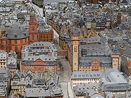 Materiál? Model je vyroben z masivního d�eva, fasády jsou znovu vytvo�eny...