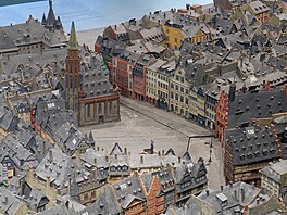 Pracovat na n�m za�nou v roce 1926, a s p�estávkami na n�m budou pokra�ovat...