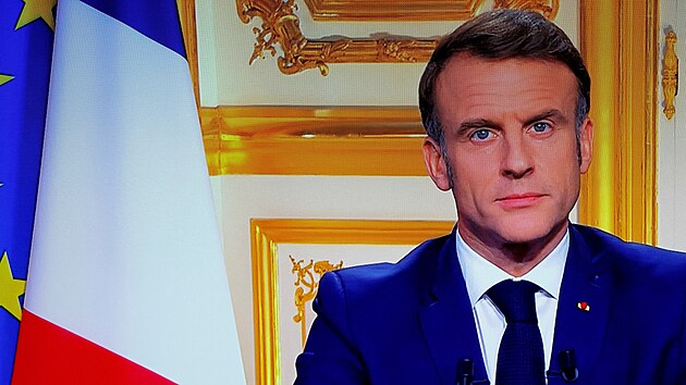 Emmanuel Macron pronesl televizn� projev. (5. prosince 2024)