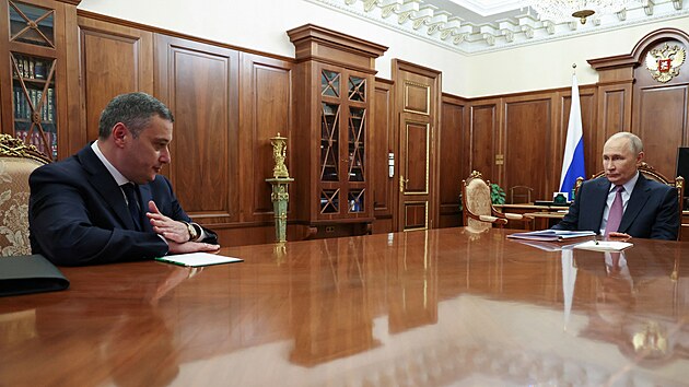 Rusk� prezident Vladimir Putin ne�ekan� vym�nil gubern�tora Kursk� oblasti, region nov� povede poslanec Alexandr Chin�tejn. (6. prosince 2024)