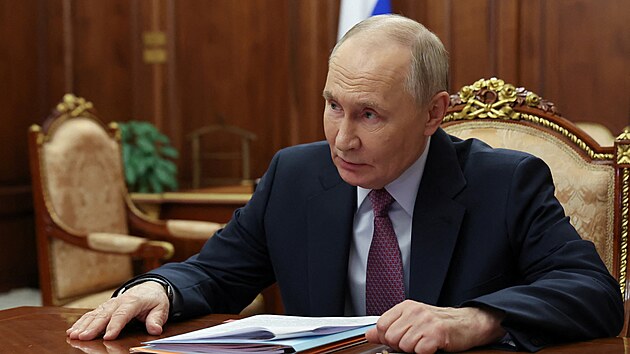 Rusk� prezident Vladimir Putin ne�ekan� vym�nil gubern�tora Kursk� oblasti, region nov� povede poslanec Alexandr Chin�tejn. (6. prosince 2024)