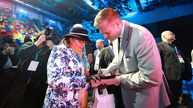 Europoslanec Filip Turek se na kongresu Motorist� stal jejich �estn�m prezidentem. (7. prosince 2024)