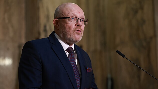 Ministr zdravotnictv Vlastimil Vlek