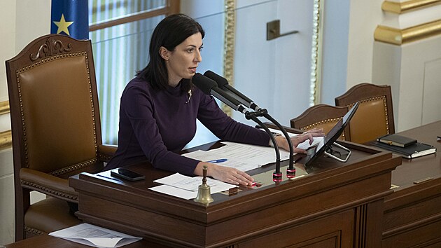 Sch�ze Poslaneck� sn�movny. Na sn�mku Mark�ta Pekarov� Adamov� (TOP 09). (5. prosince 2024)