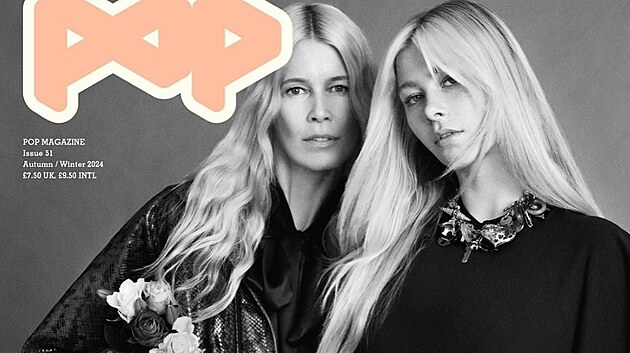 Claudia Schifferová a její dcera Clementine pózují společně na obálce magazínu POP. (vydání podzim/zima 2024)