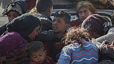 Tabká, severní Sýrie. P�ed obnovenými boji mezi povstalci a Asadovou armádou...