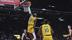 Zakon�uje LeBron James z Los Angeles Lakers.
