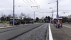 Dlouhé roky cestující marn vyhlíí, e se dopravní uzel na Staré osad promní...