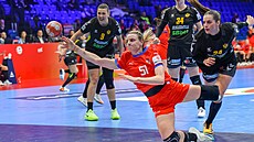 Markéta Je�ábková st�ílí v zápase s �ernou Hornou.