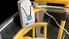 Monitory dechu sledují dechovou aktivitu novorozence a v�as upozorní na poruchu...